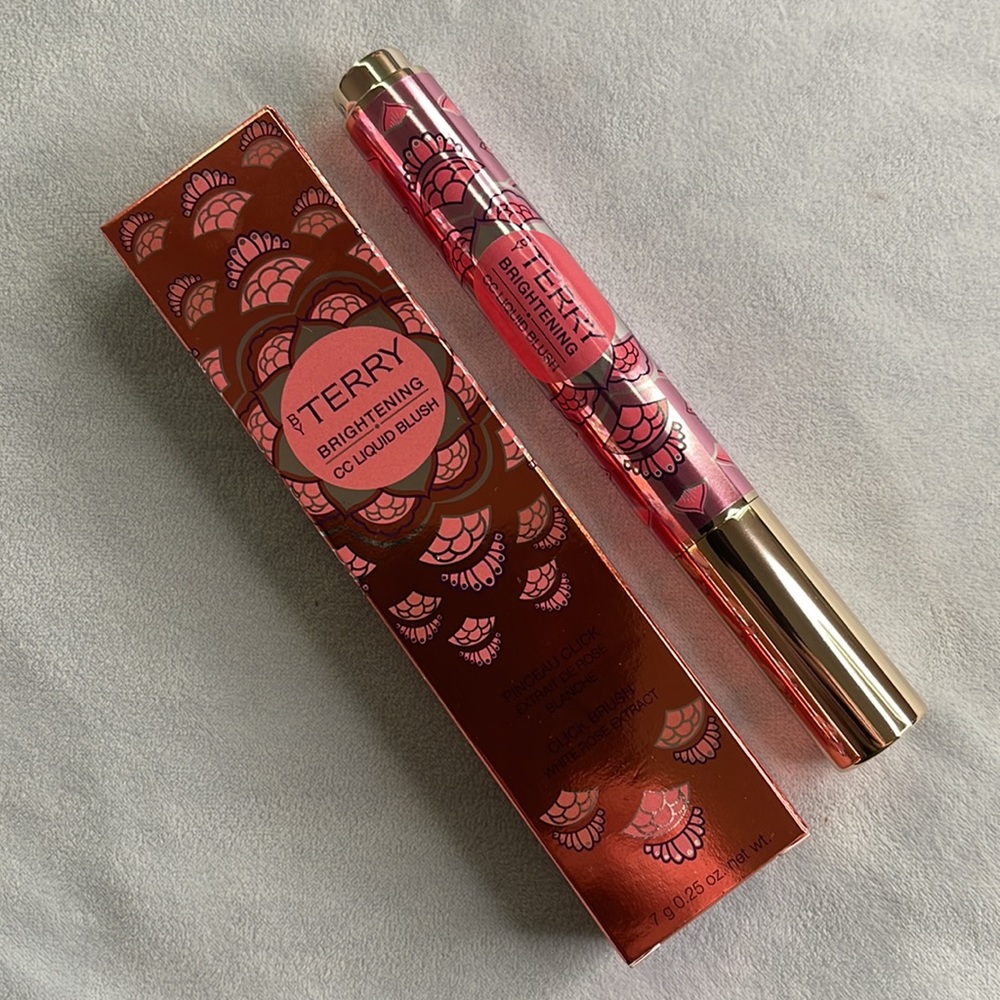 🎨 BY TERRY | BRIGHTENING CC LIQUID BLUSH